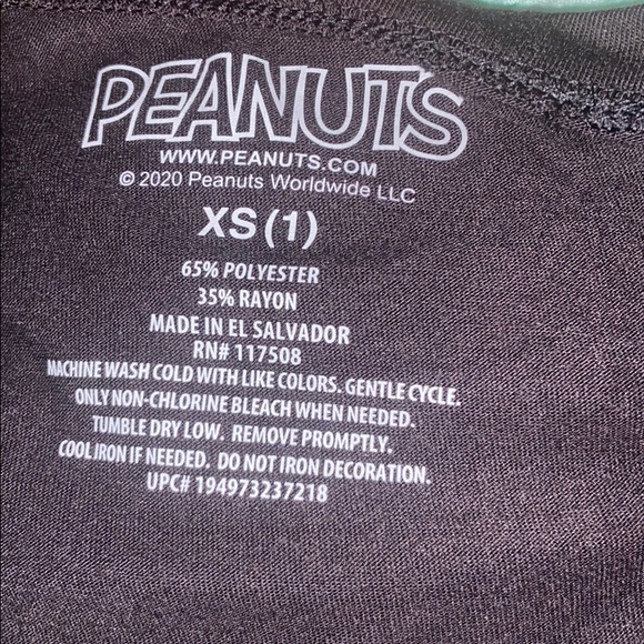 Peanuts Spooky T shirt SZ XS NWT - Picture 4 of 4